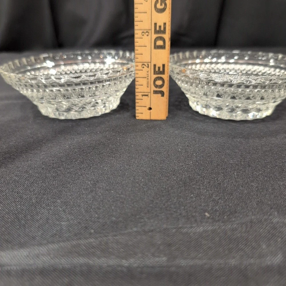 Vintage Clear Pressed Glass Bowls Diamond Point Sunburst Scalloped Rim Set of 2 - Picture 4 of 5